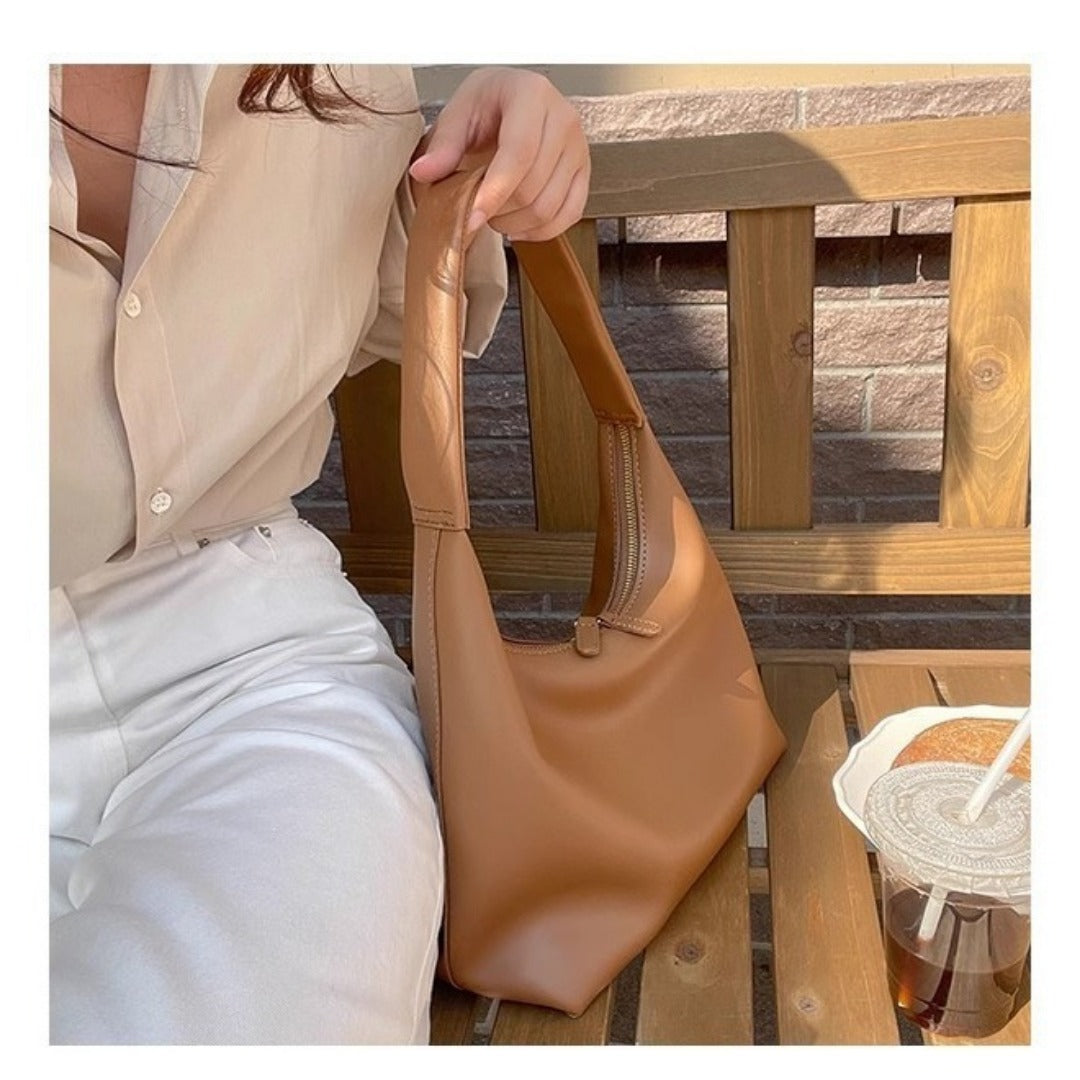 Simple versatile hobo bag for women, hand soft leather hobo bag, retro shoulder armpit bag