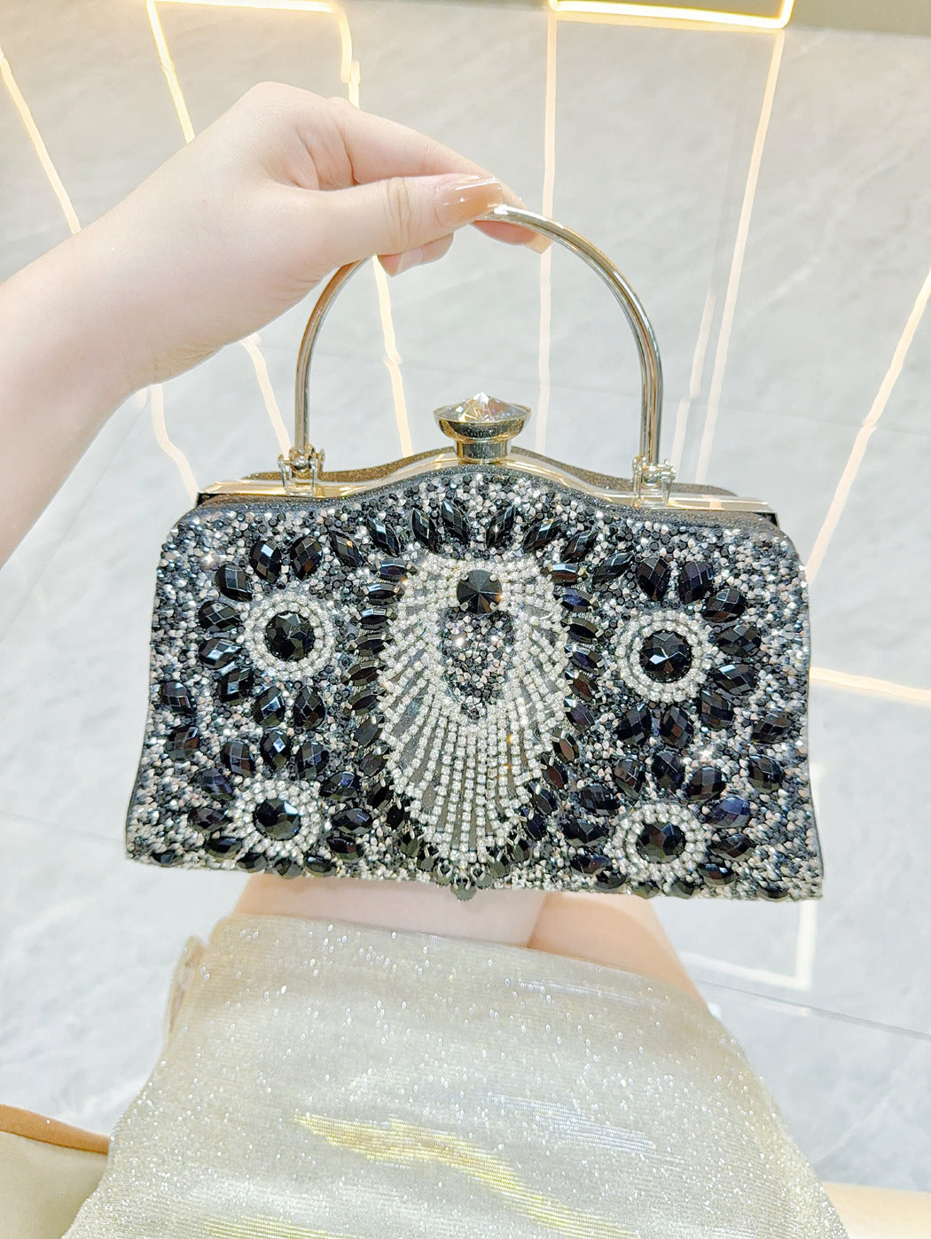 Nightout bag with diamond inlaid carrying bag, ladies banquet single shoulder crossbody carrying bag