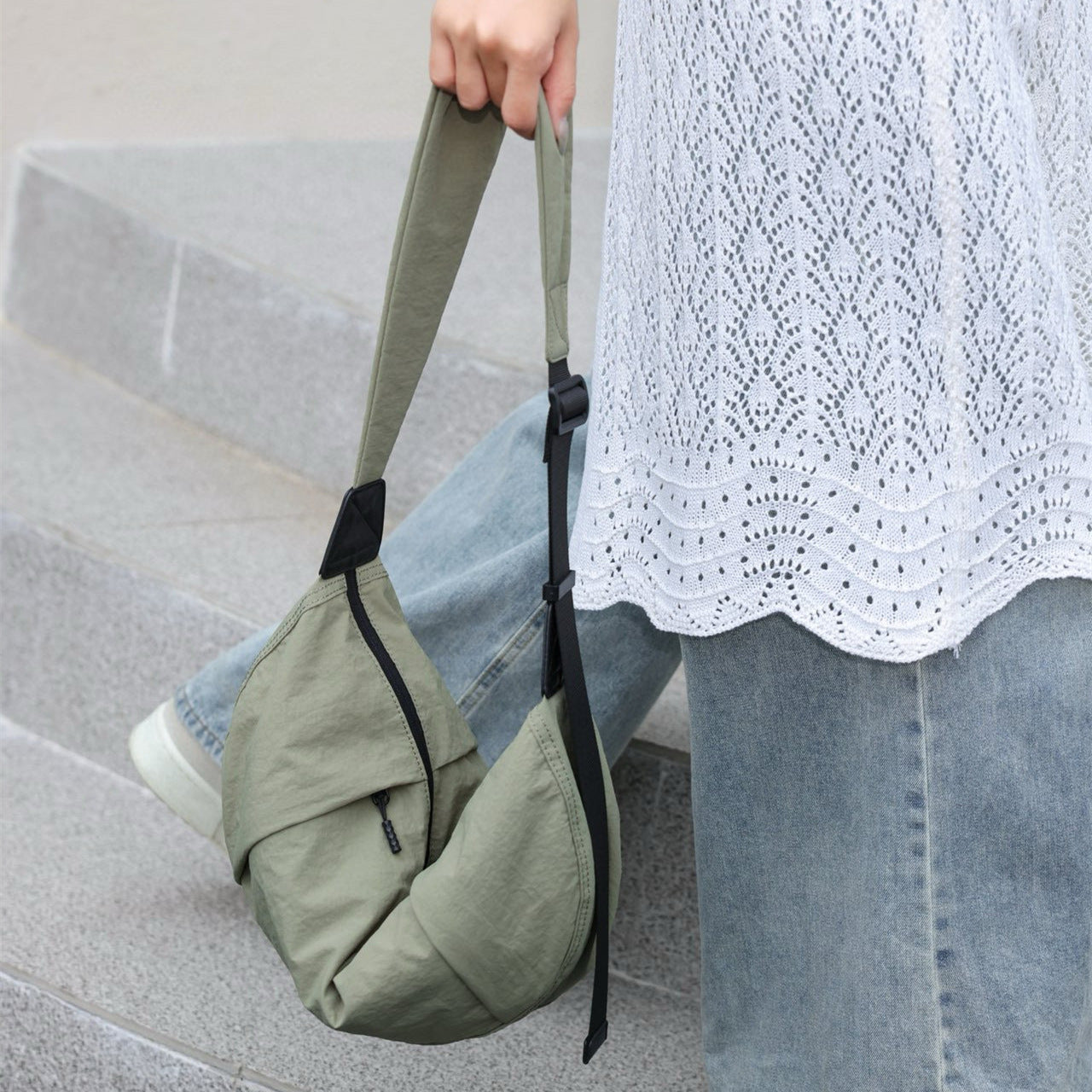 Casual Versatile Crossbody Canvas Bag, Wide Shoulder Strap Single Shoulder Messenger Bag, Dumpling Bag Simple Style Unisex, Moon Bag, Light Space Cloth Bag