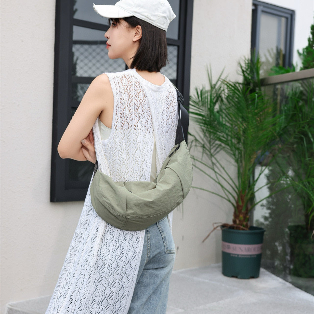 Casual Versatile Crossbody Canvas Bag, Wide Shoulder Strap Single Shoulder Messenger Bag, Dumpling Bag Simple Style Unisex, Moon Bag, Light Space Cloth Bag