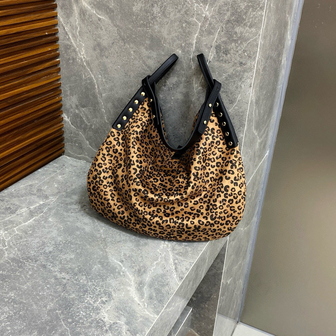 Women's Trendy Leopard Flannel Hobo Crossbody Bag – Large Capacity Shoulder Bag, Casual Versatile Bag for Everyday Use