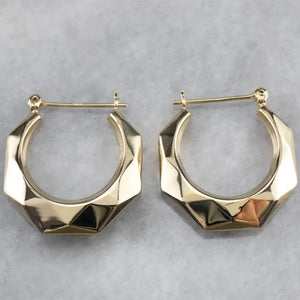 Vintage Metal Hand Engraved Butterfly Pattern Hoop Earrings Classic Women's Gold Plated Hook Drop Earrings