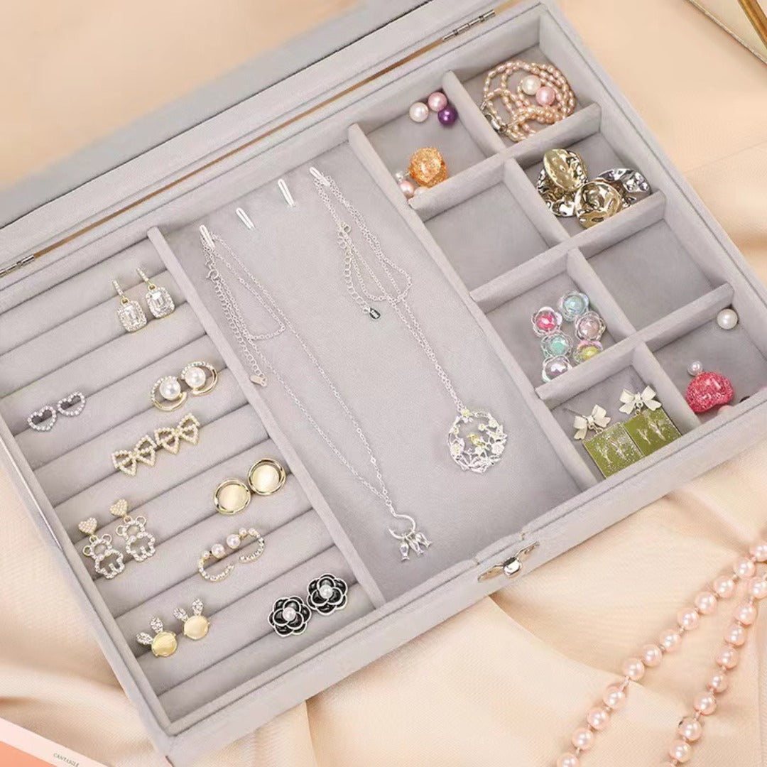 Transparent, fashionable and exquisite dust ring storage box, earrings, earrings, necklace storage box, flannel jewelry jewelry storage box, jewelry display jewelry box.