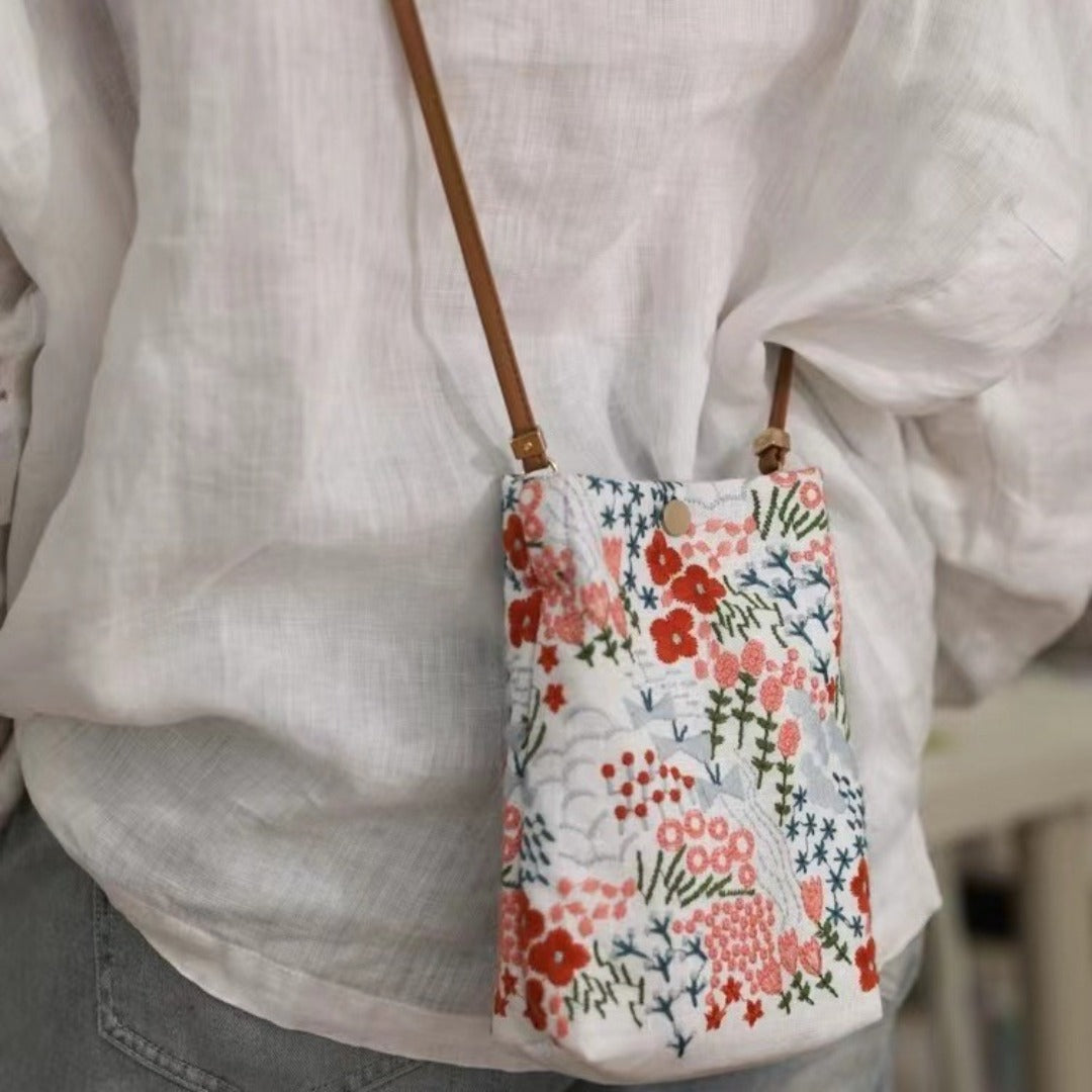 Three-dimensional embroidery crossbody mobile phone bag female, mini mobile phone bag, shoulder small and light phone purse