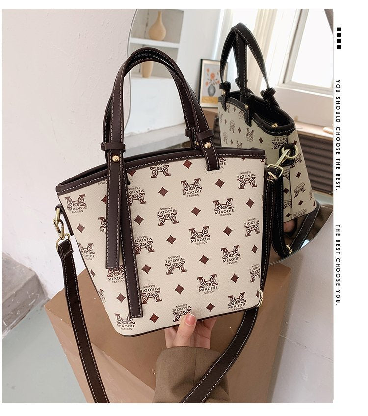 Niche design handbags 2022 fashion single shoulder bag Small bucket purse cy906