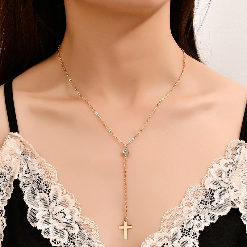 Fashion Simple Diamond Necklace Alloy Cross Pendant Necklace NK08210501